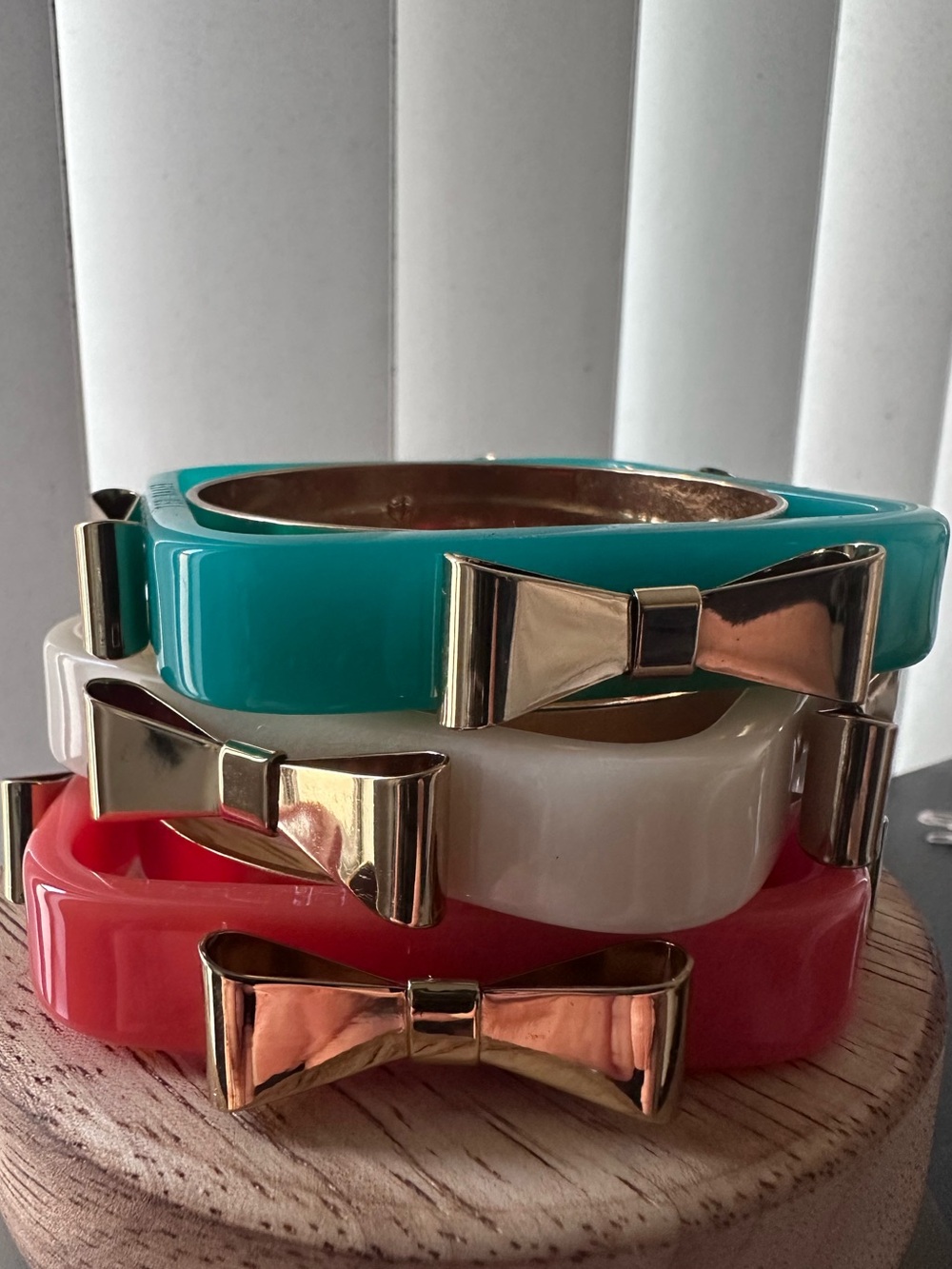 VINTAGE TED BAKER LOGO ACRYLIC 3D METALLIC BOW BANGLES SET or $35each